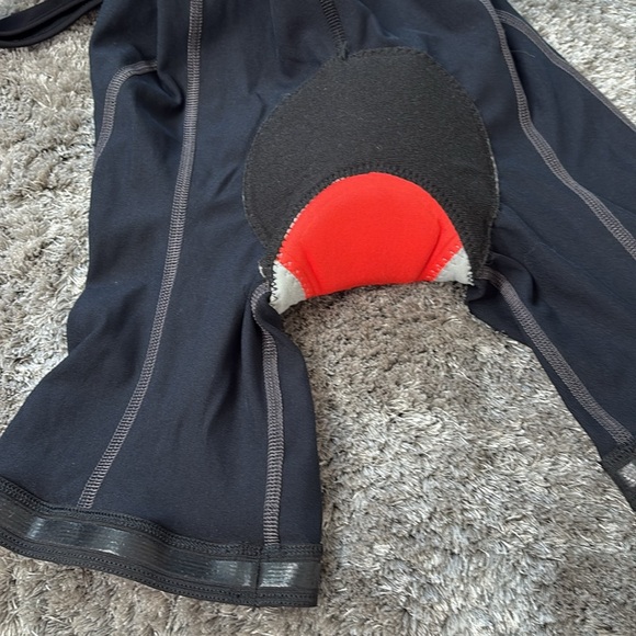 Bellwether Strada Bib Cycling Shorts - Picture 11 of 11